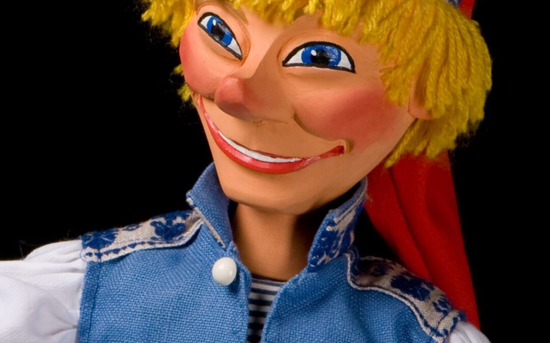 Kasper-Handpuppe mit roter Zipfelmütze der Paderborner Puppenspiele